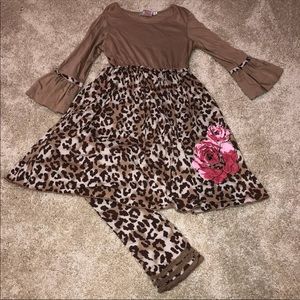 Girls Boutique Outfit Tunic & Leggings Size: 12